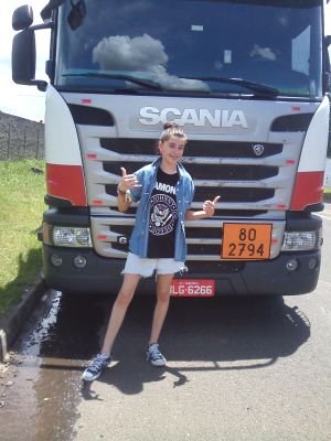 Querendo ser caminhoneira quando tiver idade, porque sim