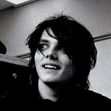 younggcharm's profile picture. (: sarcasm makes me happy :)