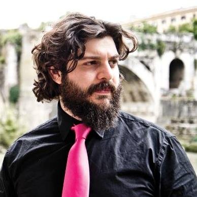 Artigiano per @glistolti, tuttofare per @ciceroinrome e amante della #barba per @labarbalunga.