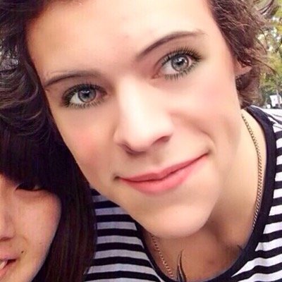 genderswapz's profile picture. send me requests