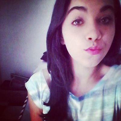 Até mesmo as amizades mais profundas, são sujeitas a desafios
-JK. Rowling ♥