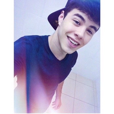“Meu mundo gira em torno de você.” ♡ |||GUS SEGUINDO ||| FC ❥ 24/1O/2O14