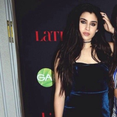 I LOVE Fifth Harmony, drink too much coffee and laugh too loud! FAYE BAE LOL