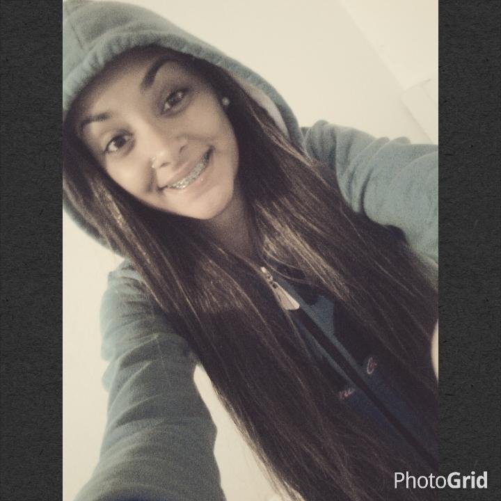 O mundo pode me fazer chorar, mas Deus me quer sorrindo! :D ✌