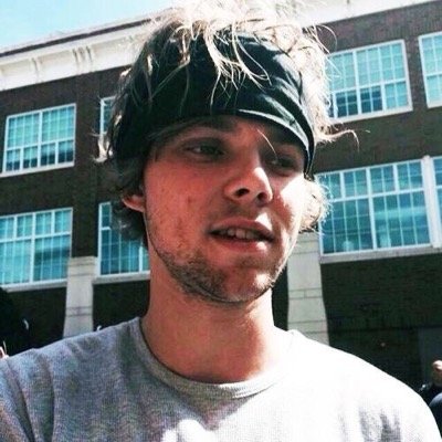 free follow from @sadnessmgc so if you want to thank her, you could go follow her because thatd be super rad of you