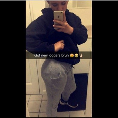 Follow me 
Ig : @KiyahVasquez