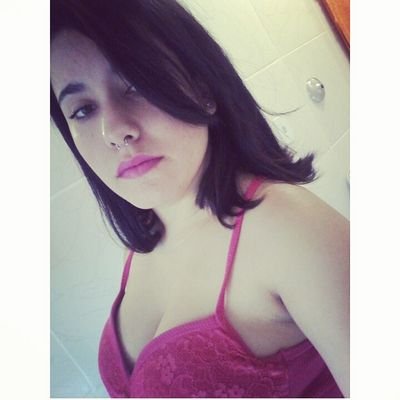 19 years|Hip Hop/R&B ❤|Movies|Drake ❤|TeamDrizzy |TeamBreezy ❤| Instagram: champagne_tai