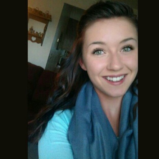 Sophmore
MCHS 2014 Cheerleader
Highschool
⚾Softball#1