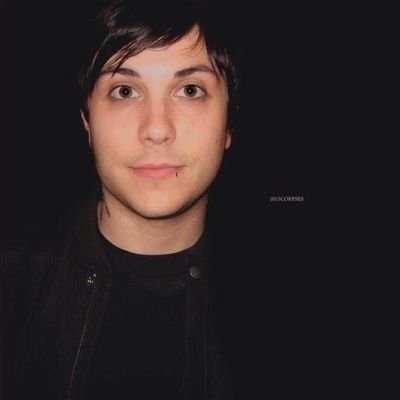 I love my Mikey sosososososo much!!! ❤ //RP