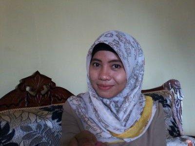 Guru SMP N 1  |  Teather  | masih jomblo