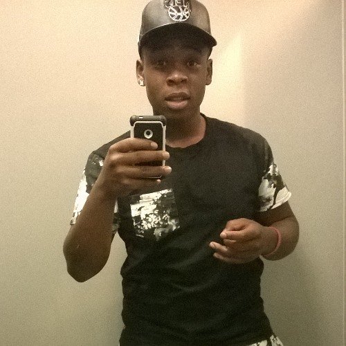 born and raise north carolina  fuck buffalo lmao Follow me ill follow back Instagram:waveynigga11☺️ Facebook: Mayaa griffin