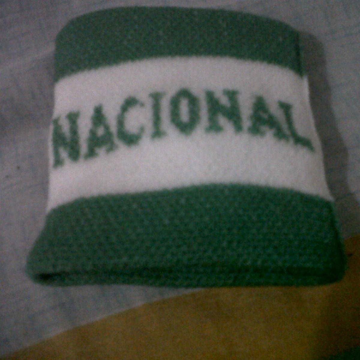 efrain0899's profile picture. hay q vivir el presente sea como sea