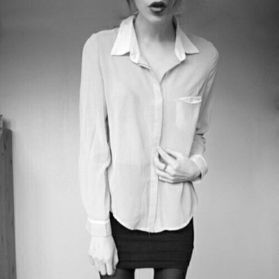 17 y/o, trying to find my wonderland. I have Borderline Disorder, and a bad habit of bad habits. If you want to talk, I'm here xx