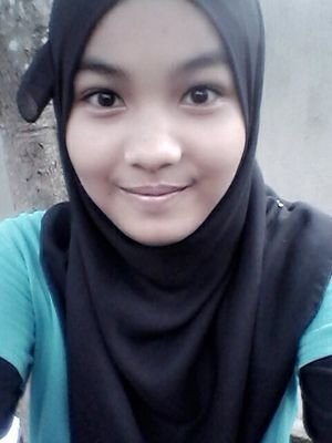 -single lah sangat-
follow me:)I will follow you back:) add palu² ID:eyra_athirah05