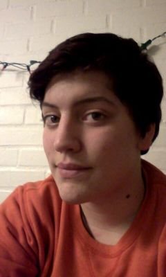 19. I like music, breakfast, and laughing. I take very serious photos and only use the best ones as profile pictures...