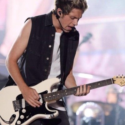 IFakeHoranx's profile picture. 14.08.13 @FauxGirlxx is mine and only mine and im proud to say she is my beautiful wife | @Fakingher_xx is my Best Friend, not sure what i would do without her