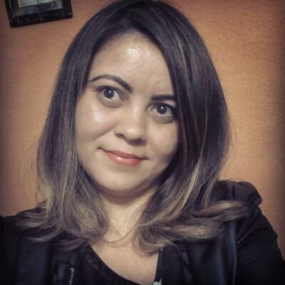 Advogada e concurseira.
Sou as minhas atitudes os meus sentimentos, as minhas ideias