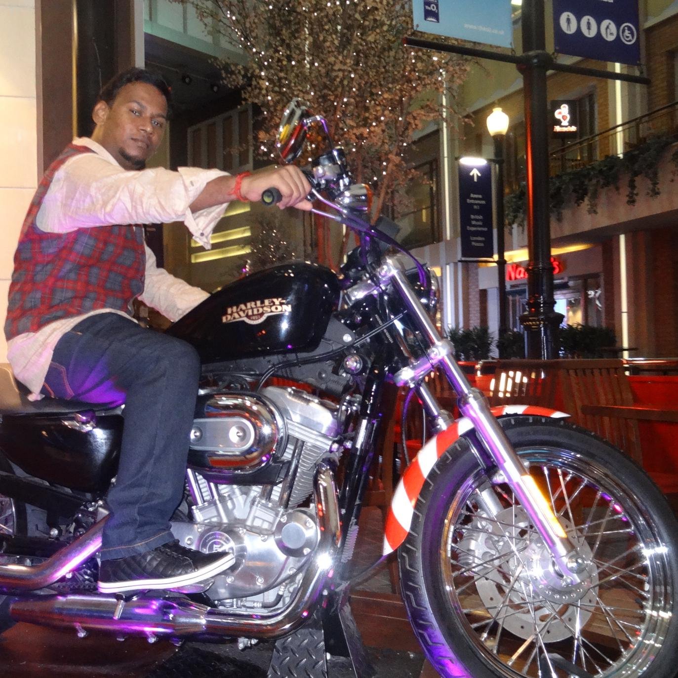 Ramvino29101987's profile picture. 