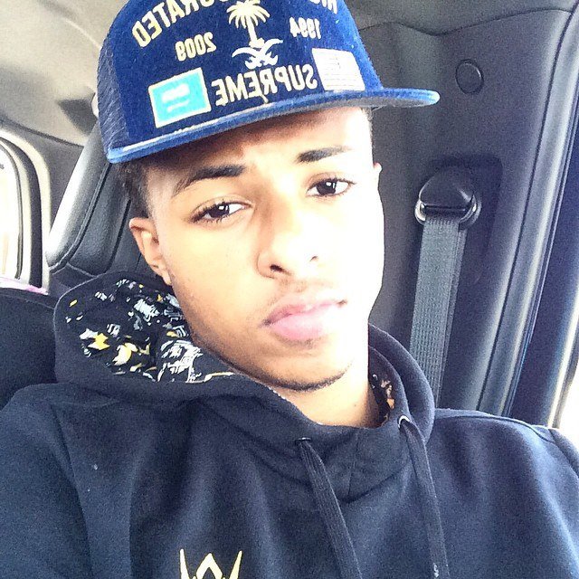 iHeartDiggy!!! My inspiration-Role Model-Hubby....Diggy Followed Back --04/12/13!♥