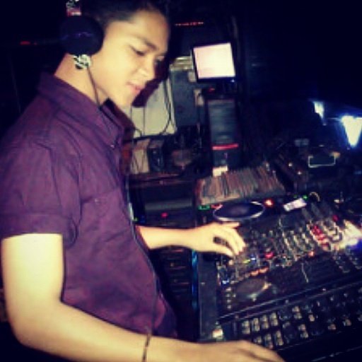 AdNugraha31's profile picture. 