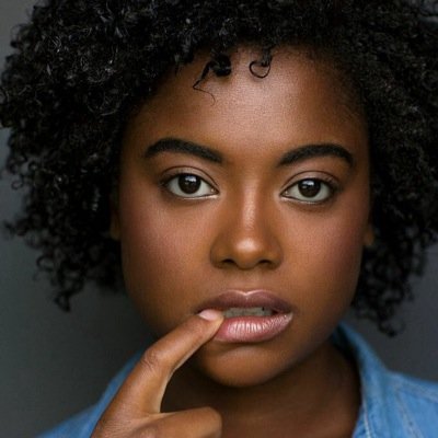 MichaelaDuerson's profile picture. Faith•Football•Film 1John 4:18