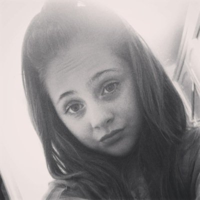 5seconds of summer, luv my girlies tia,chelsae beauty, nails luv my family  5sos luv give it up for england xxxx