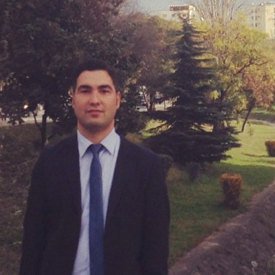 yzyonline's profile picture. 