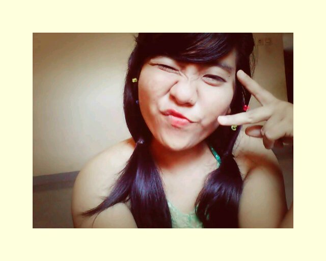 *I'm 22thn *I'm Christian *06'SMAN 5 Ambon *Faperik (PSP'09) Unpatty *FB : Lhaanaa Miirseteeliind Loouuphhiiaan*PIN (+) 29B1F9A3 *add : Galala * ♥ iian 170510*