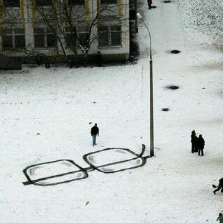 Br00blee's profile picture. ‏أكتب للغياب والغياب أمياا  لايقرأ وليته يقرأ لأقتيس....محبه للخواطر والشعر وفيني العناد اللي يكسر غروورك..