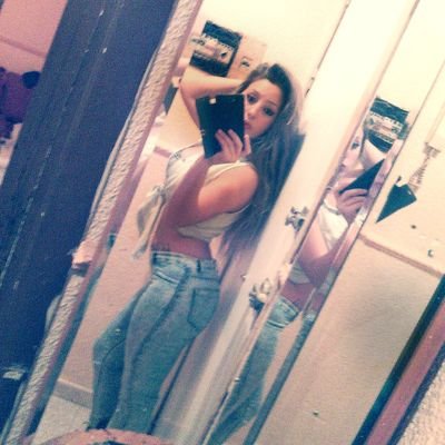 Aveces Hai Que olvidar Lo Que Una Siente Y Recordar lo ke una semerece..♡