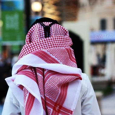 قبل لا تقول كلام حس بشعور اللي بيسمعه ...