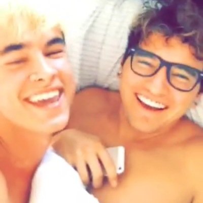 Their2ndLife_'s profile picture. •These 6 boys mean the world to me• Kian♡Jc♡Connor♡Ricky♡Trevor♡Sam (yes connor im including you) thank you so much for everything you do.♡
Kian girl. 8.13.12