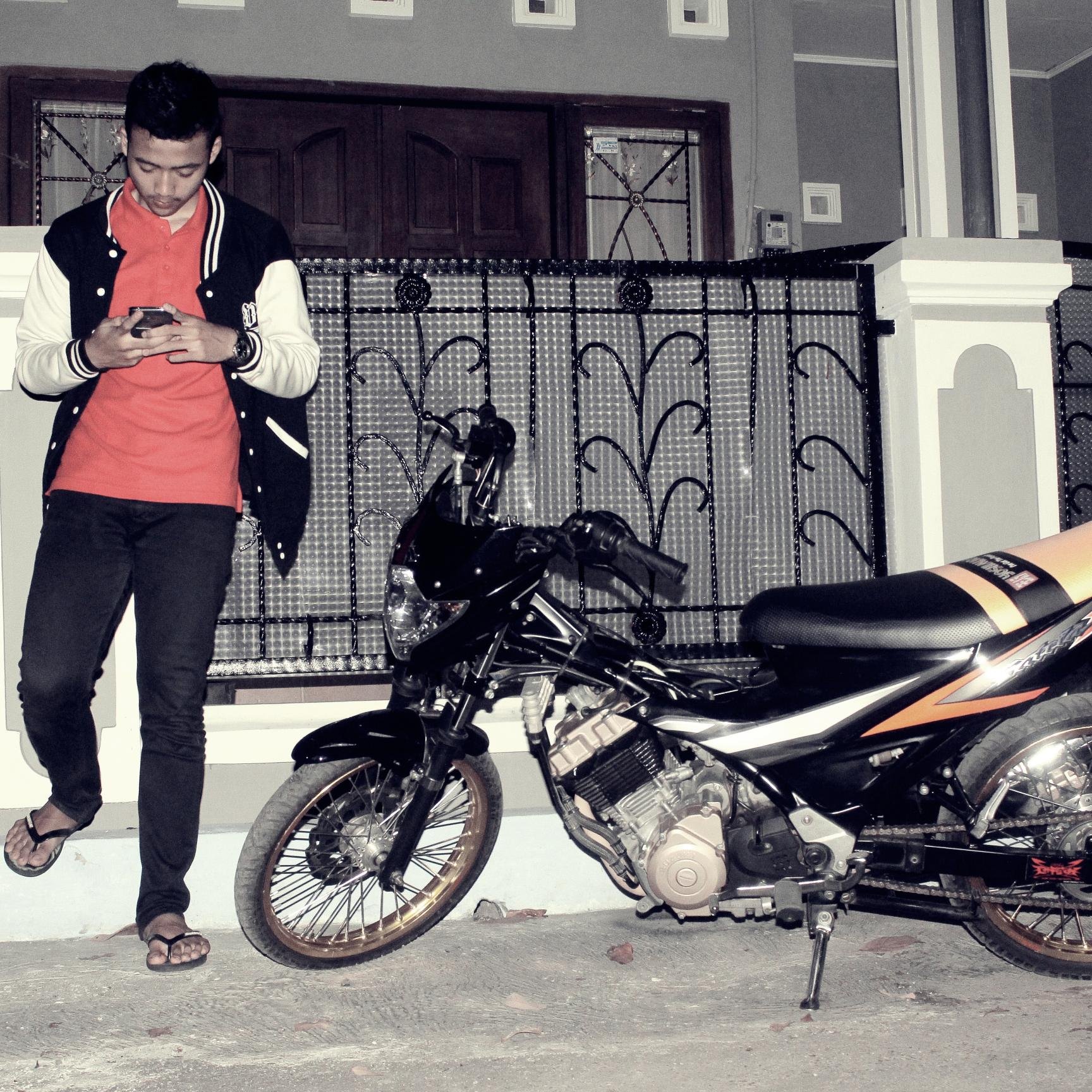 Ibnufadilah18's profile picture. I Like Music R&B|SMANDA