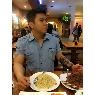 qyzliu's profile picture. Happiness is not only see and talk, but can feel comfortable and that's what I get from you @Ingatiabella ❤️