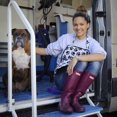 Mobile dog groomer operating in & around Eton, Berkshire. I come to your home & groom your dog from my fully equiped van, all I need is a plug & space to park