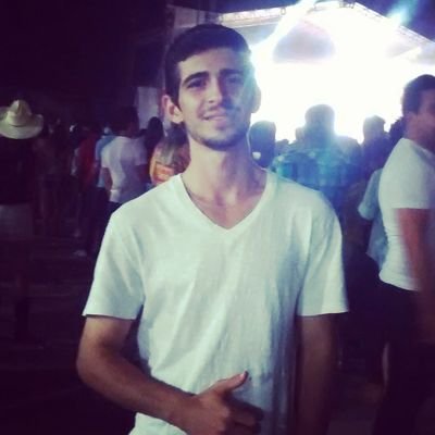 não importa o qe eu diga
você vai valorizar pelo qe vê
julgar pelo o qe ouviu
e opinar pelo qe conheçeu !)
Por isso , não me julgue antes de me conheçer : )