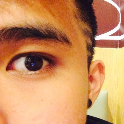 Clifford050297's profile picture. 