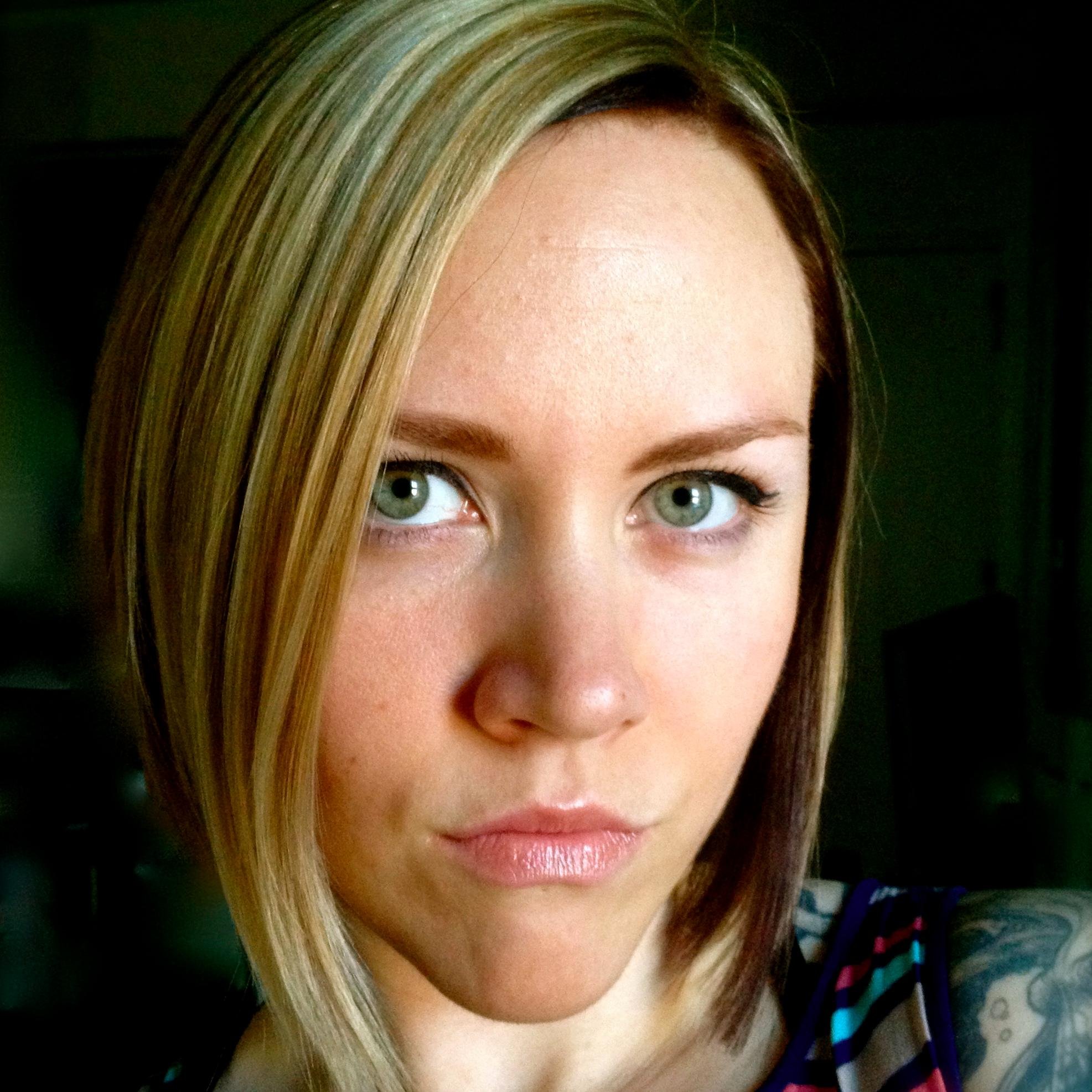 Artist, adventurer, music lover and avid reader.