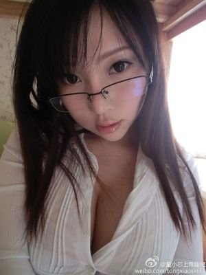 日本×中国 少しエッチな20歳でJD2年♪出会いのサポートしてるよ