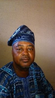 DANLADARE's profile picture. 