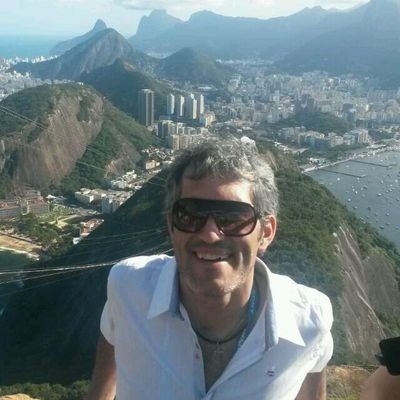 Periodista. Coordinador de deportes de @Cadena3com. Comentarista de “Tiempo de Juego”. Columnista de Viva la Radio. Integrante de Linea de 4 canal Showsport