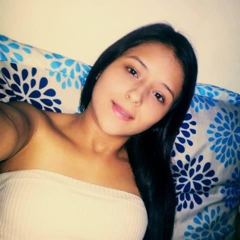 Yo No Vivo De Indirectas ;) :$$ :3