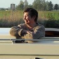 Passie voor onderwijs en het motiveren en inspireren van leerkrachten in het basisonderwijs. Gek op varen, lezen, staren naar de koeien en onze hond Rebbel.