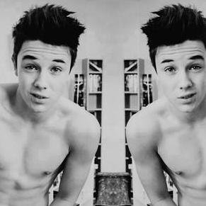 _daaniel11's profile picture. Que Café