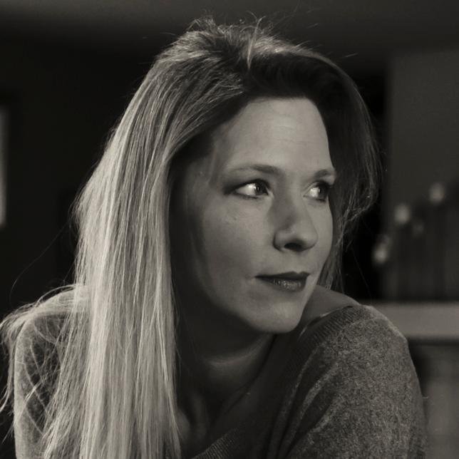 Writer of erotic fiction, photographer, and cocktail lover. https://t.co/vD1dadbcjb ~ http://t.co/NUzKJc8Gx2