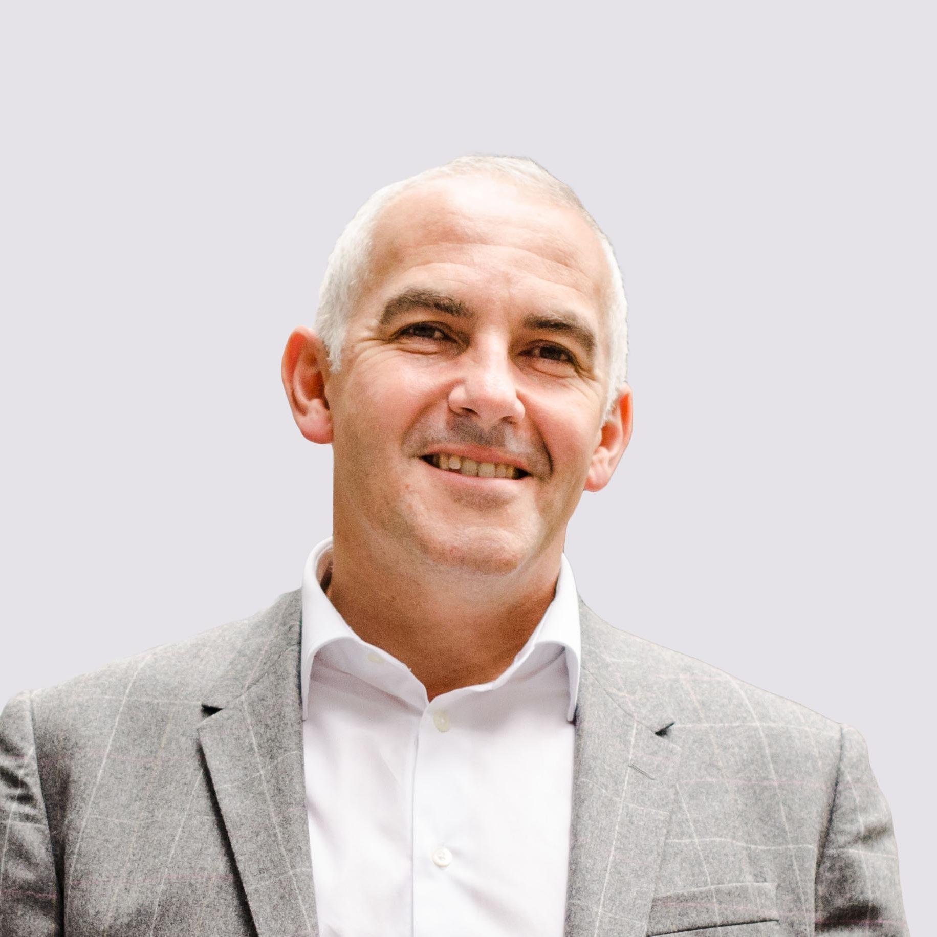 Former CEO of Symphony Ventures - 'future of work fanatic', keen sailor, wannabe classic boat builder, zero carbon architect and eco warrior.