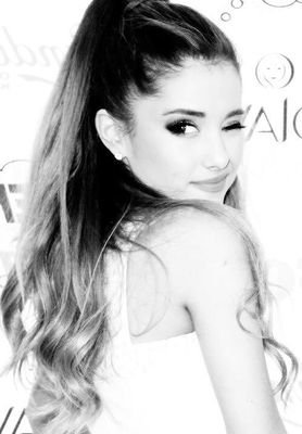 #MTVStars Ariana Grande