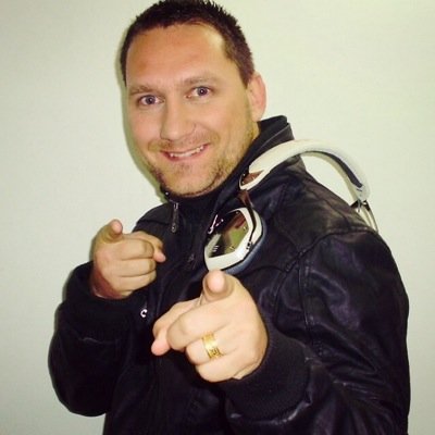 DJ na Radio @costaverdefm Programa Batidão da Costa Verde Todos os dias as 14h. Para eventos e shows zap (21)99375-6276 falar com Amanda