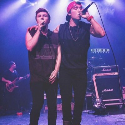 I LOVE EMBLEM 3!
