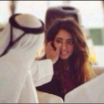 وصفش محال وحسنش يفوق الحدود' يا ملفته عـقـول الـعـرب و انظـارها ❤️